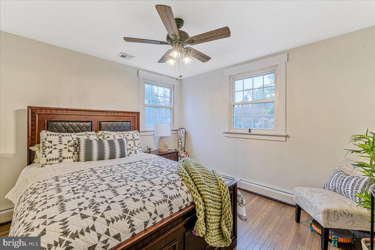 27 Lochatong Road Ewing, NJ 08628 - Photo 25 of 42 Front Bedroom 2