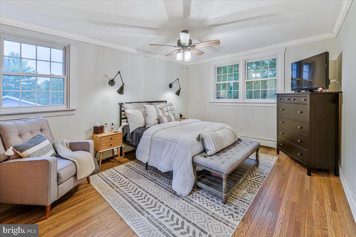27 Lochatong Road Ewing, NJ 08628 - Photo 32 of 42 Master bedroom