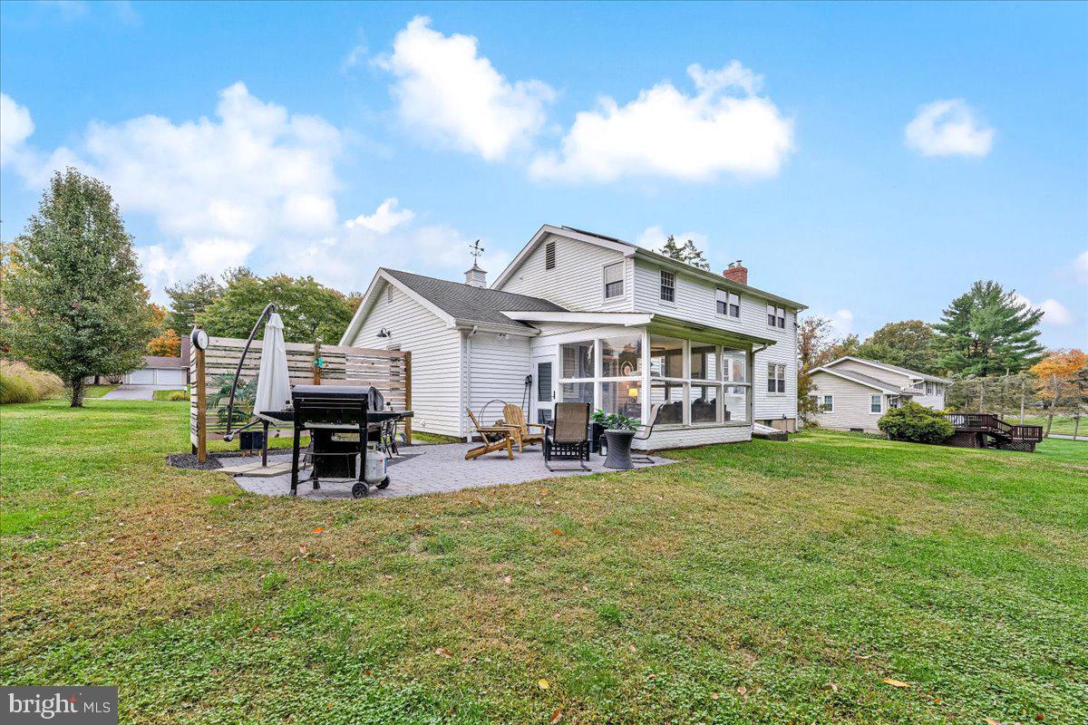 27 Lochatong Road Ewing, NJ 08628 - Photo 37 of 42