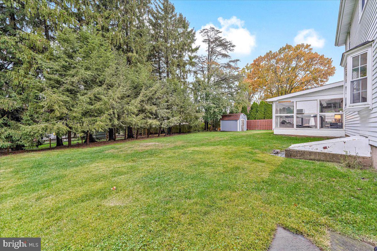 27 Lochatong Road Ewing, NJ 08628 - Photo 39 of 42