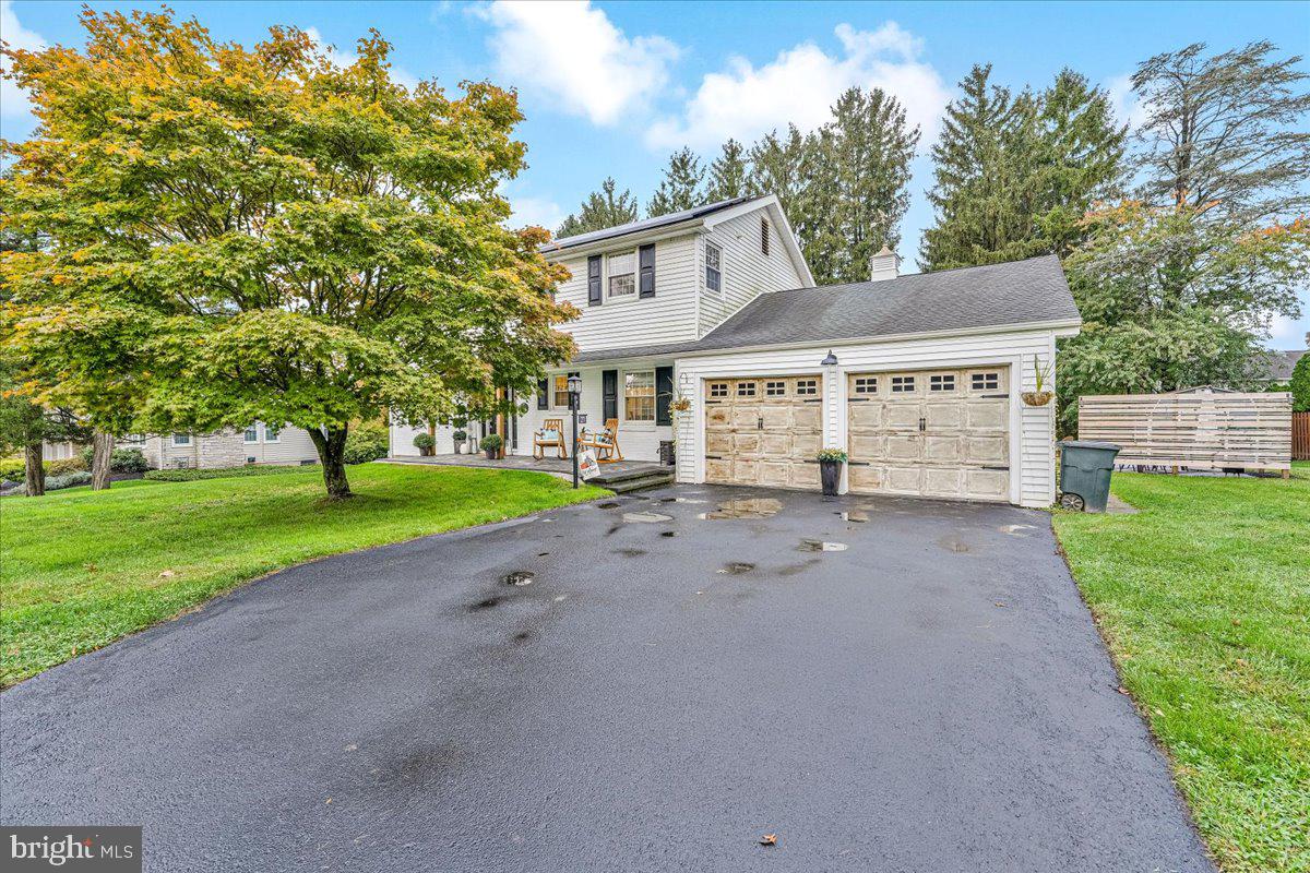 27 Lochatong Road Ewing, NJ 08628 - Photo 5 of 42
