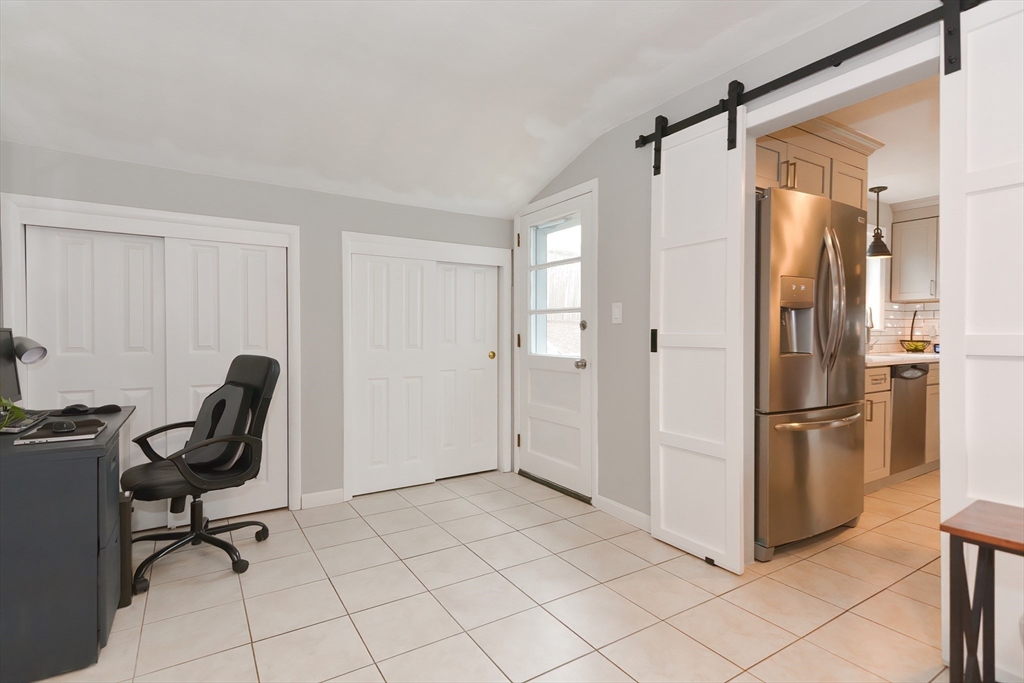 4 Rosslare Road Framingham, MA 01701 - Photo 20 of 38 Gallery Image 20