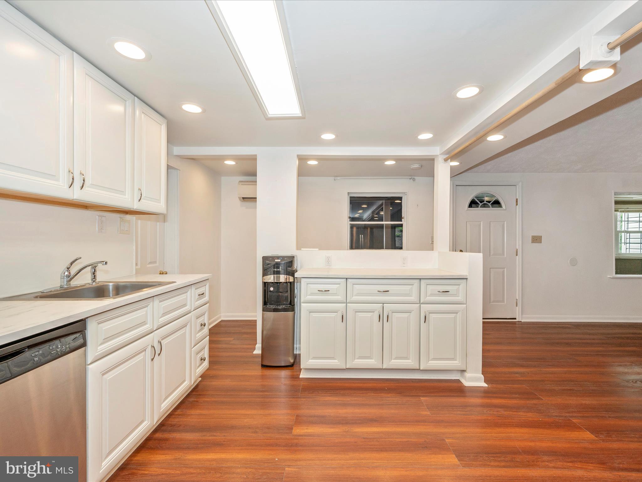 10768 Dam Number 5 Road Clear Spring, MD 21722 - Photo 18 of 65 Renovated Modern Kitchen!