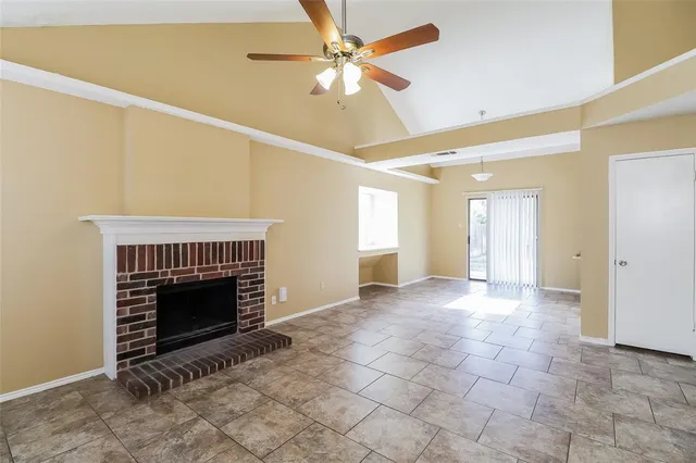 $1,940 | 911 Turner Court, Cedar Hill, TX 75104