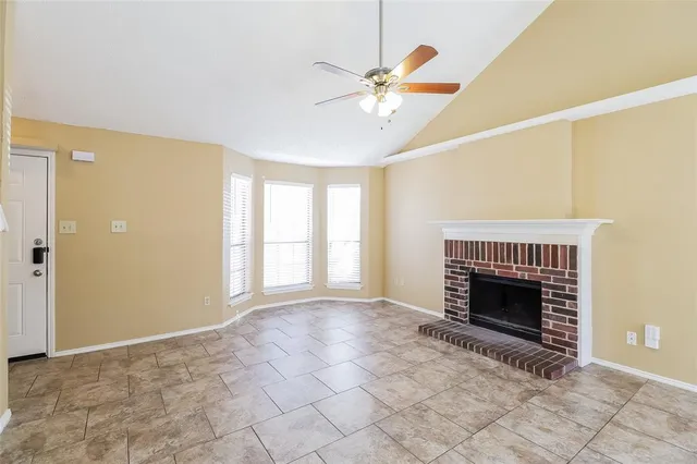 $1,940 | 911 Turner Court, Cedar Hill, TX 75104