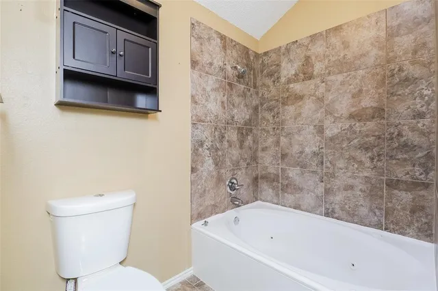 $1,940 | 911 Turner Court, Cedar Hill, TX 75104