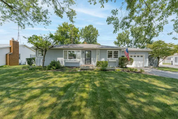 $260,000 | 1061 Wedgewood Road, St. Joseph, MI 49085