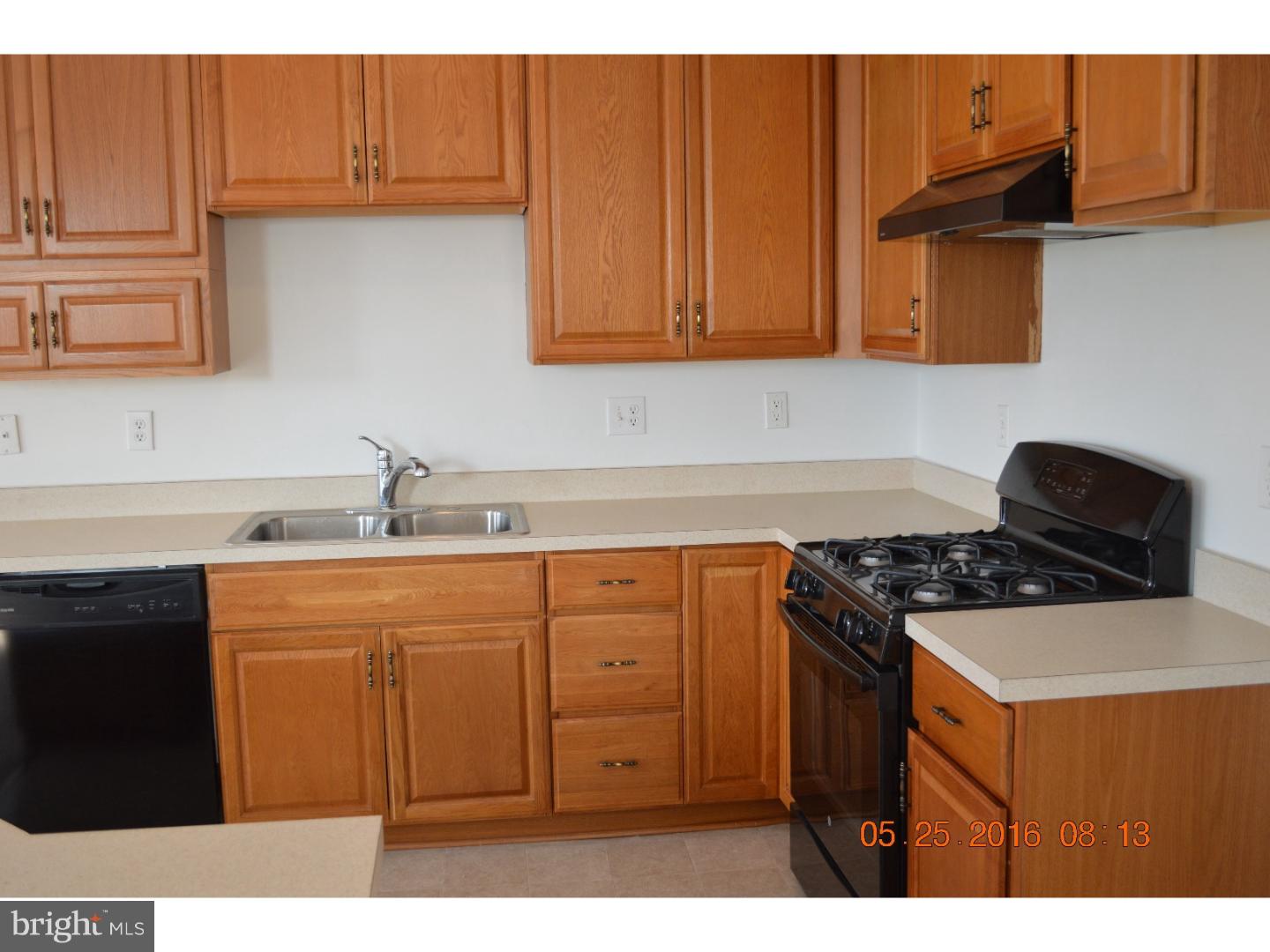 45 Sugar Maple Road Barto, PA 19504 - Photo 10 of 25 Kitchen
