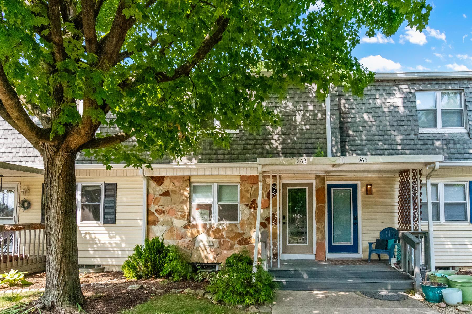 563 Harding Lane