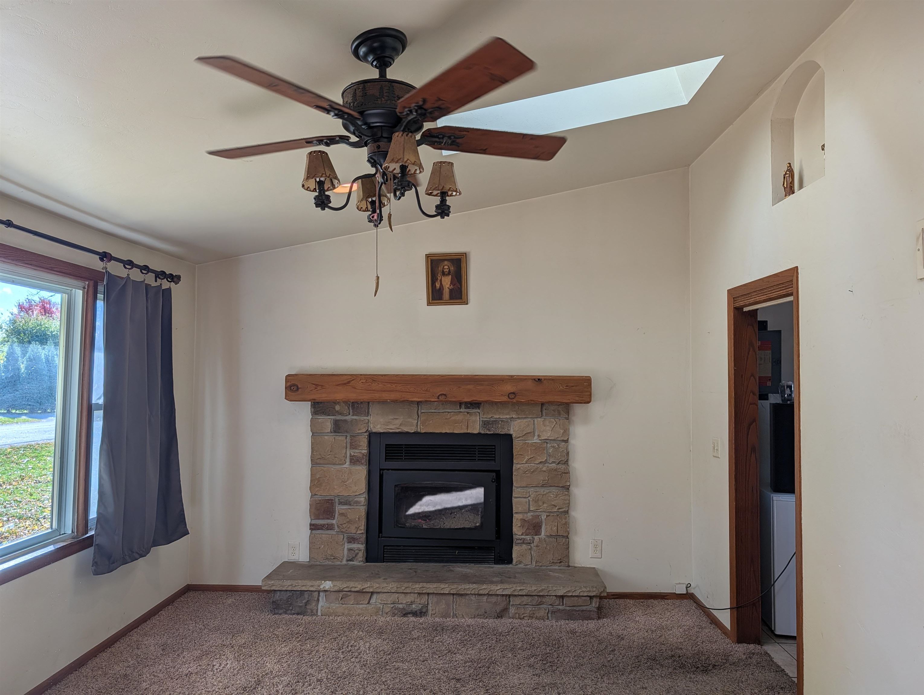 607 Hunters Point Road Neenah, WI 54956 - Photo 11 of 31