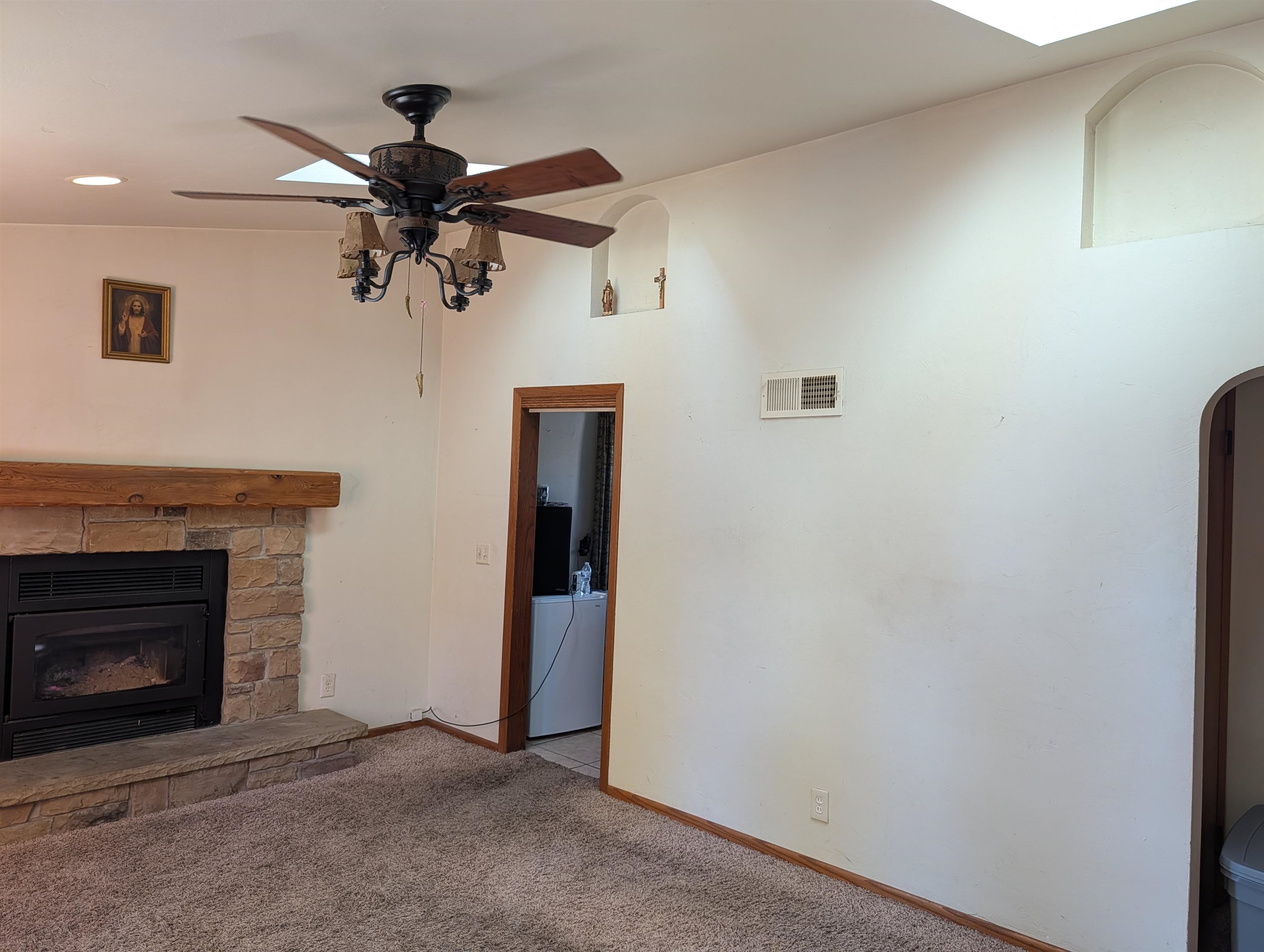 607 Hunters Point Road Neenah, WI 54956 - Photo 12 of 31