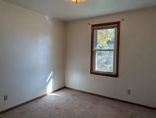 $249,900 | 607 Hunters Point Road, Neenah, WI 54956