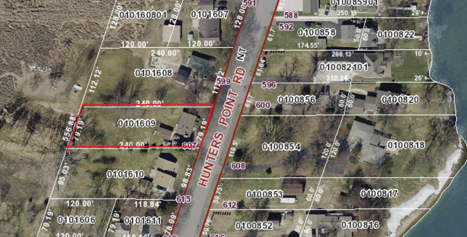 607 Hunters Point Road Neenah, WI 54956 - Photo 2 of 31