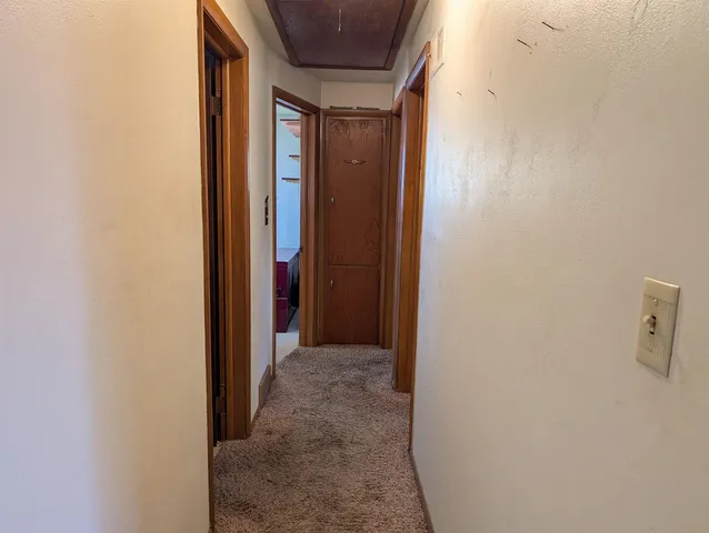 $249,900 | 607 Hunters Point Road, Neenah, WI 54956