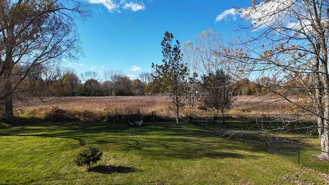 $249,900 | 607 Hunters Point Road, Neenah, WI 54956