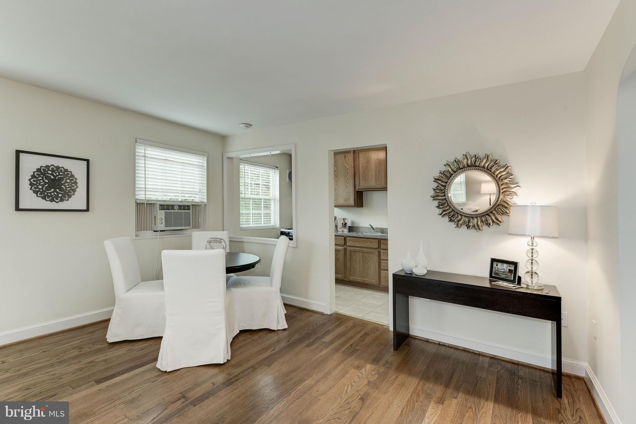 5224 8th Road South, Unit 7 Arlington, VA 22204 - Photo 15 of 28 Dining Room