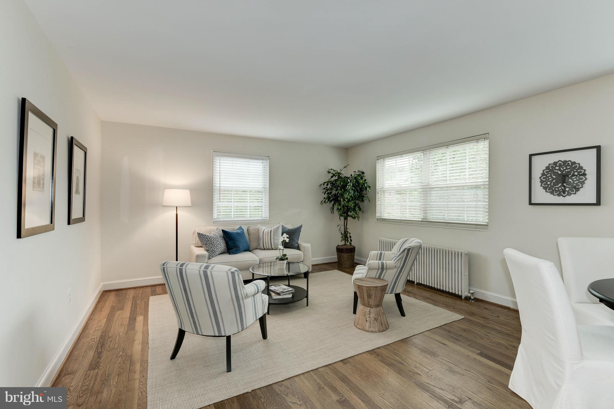 5224 8th Road South, Unit 7 Arlington, VA 22204 - Photo 8 of 28 Living Room