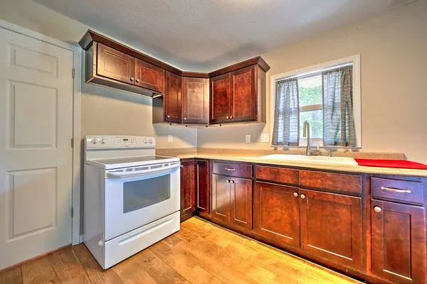 $329,900 | 241 Boulevard Street, Murphy, NC 28906
