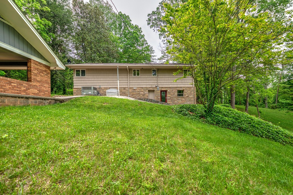 241 Boulevard Street Murphy, NC 28906 - Photo 40 of 44