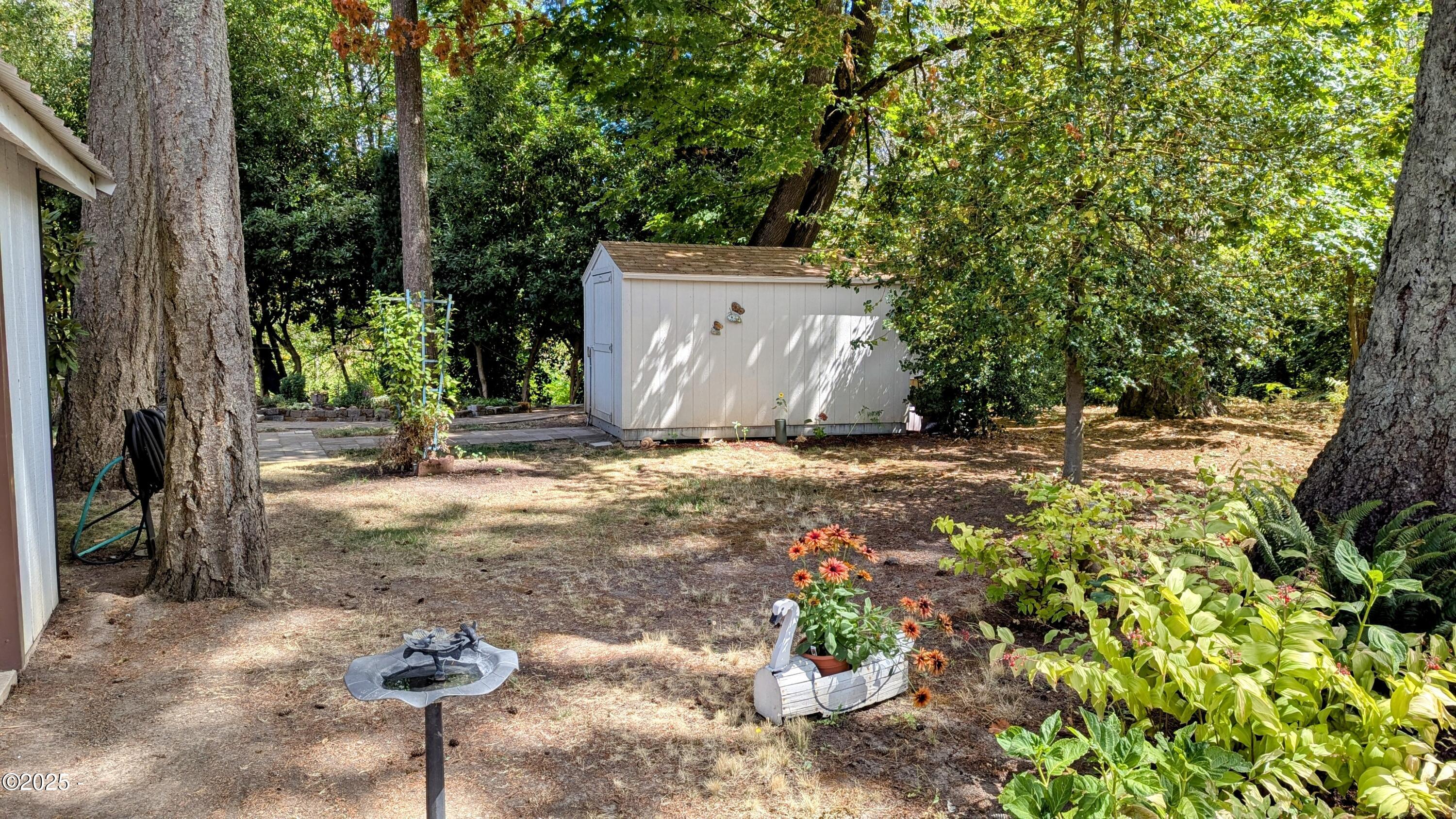 33125 White Oak Road Corvallis, OR 97333 - Photo 34 of 37 Yard