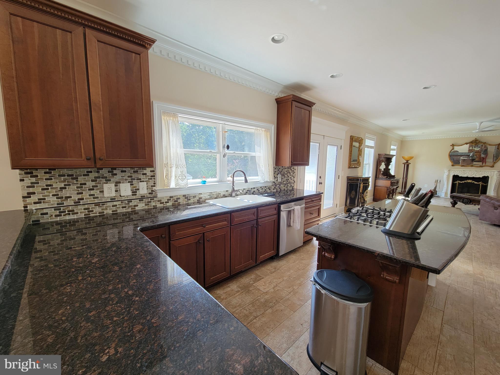 22354 Dragoon Road Lignum, VA 22726 - Photo 28 of 74 This kitchen is perfect for entertaining and chefs