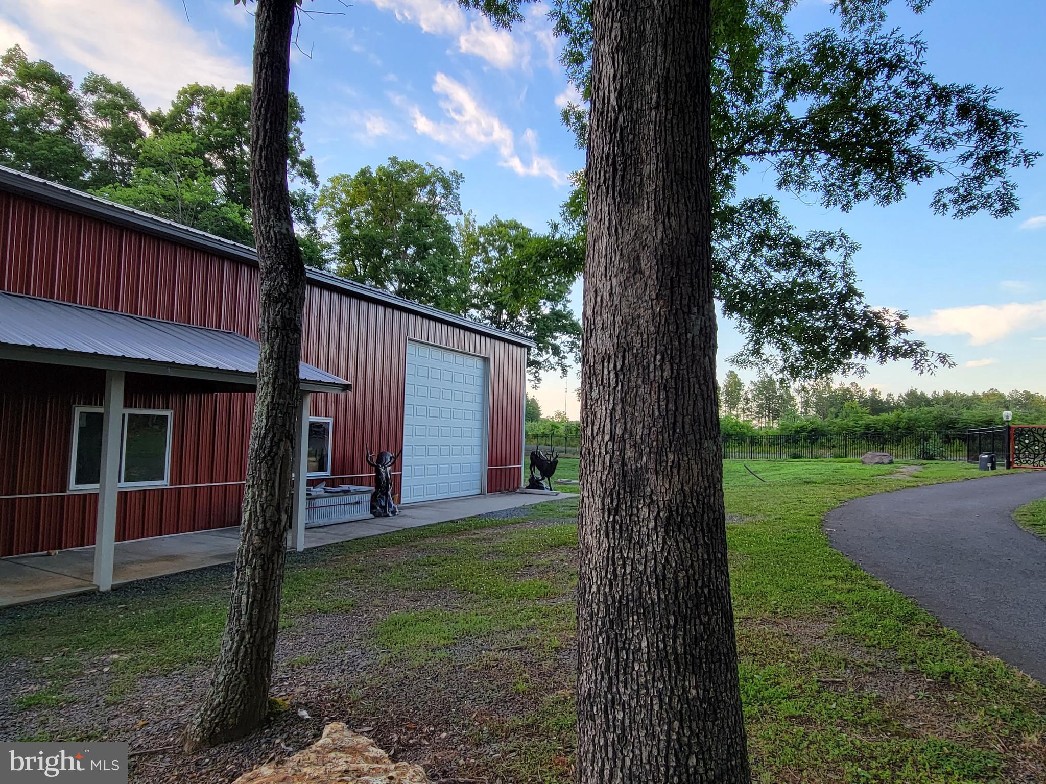 22354 Dragoon Road Lignum, VA 22726 - Photo 69 of 74 Plenty of height for a lift!!