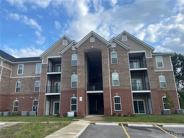 $1,600 | 214 Harmony Mdws Court, Dardenne Prairie, MO 63368