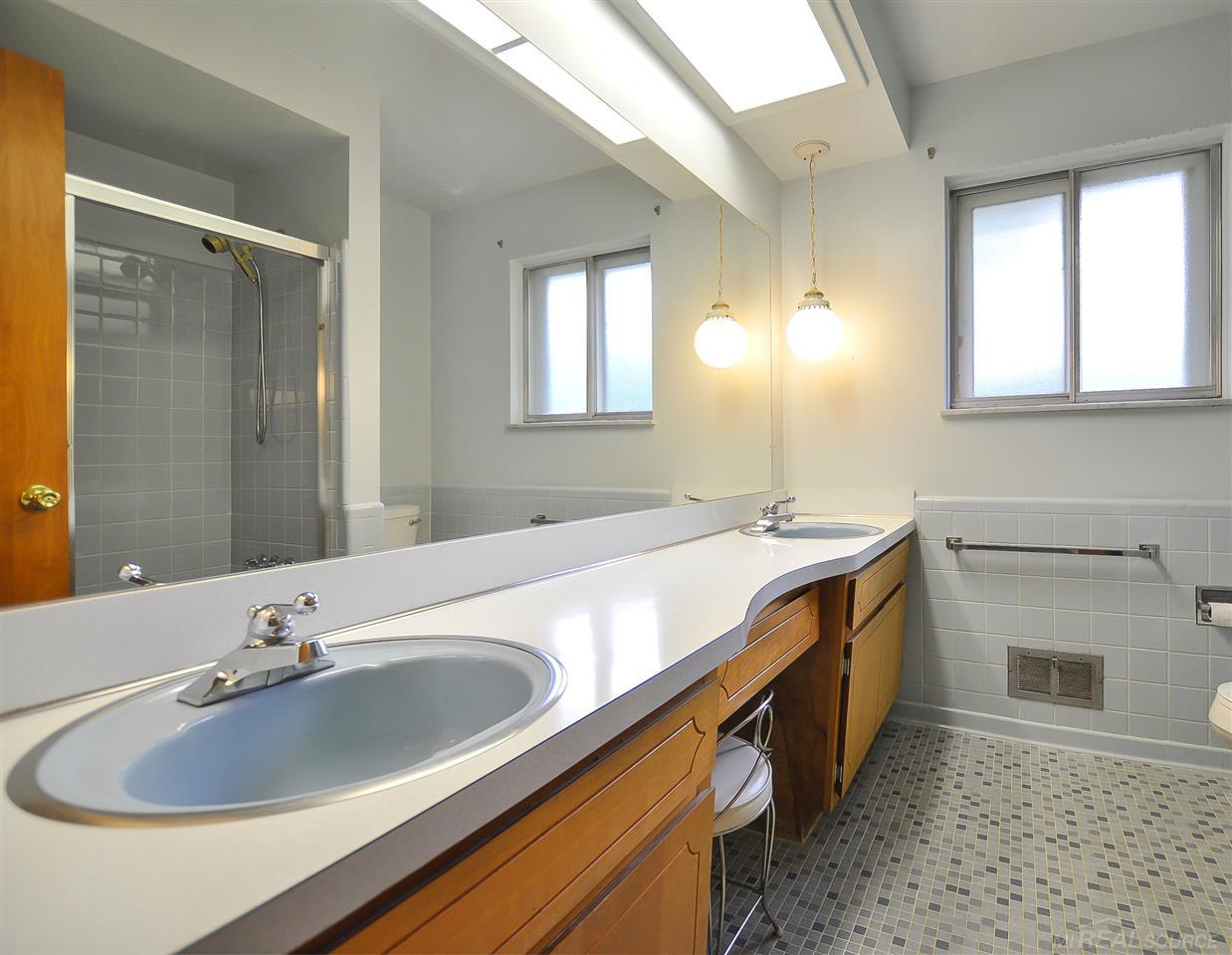820 Hampton Road Grosse Pointe Woods, MI 48236 - Photo 18 of 29