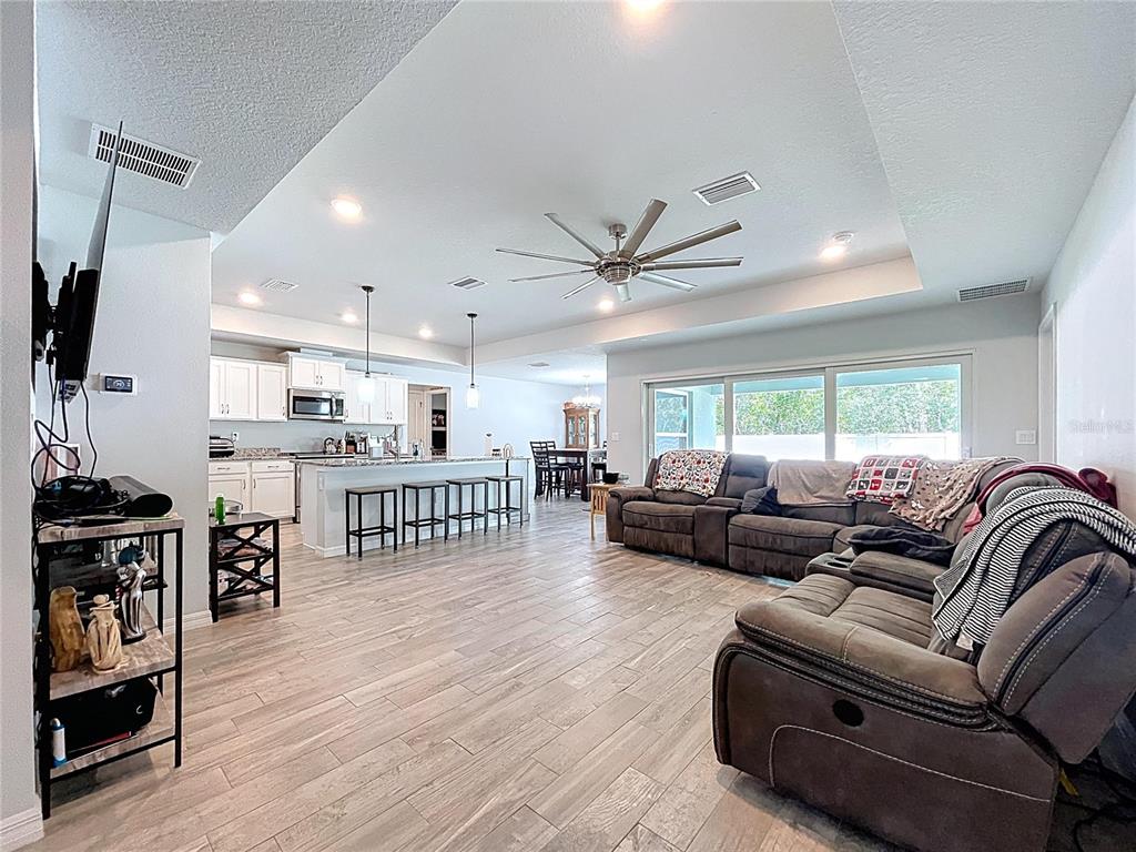 13321 Potomac Avenue Weeki Wachee, FL 34614 - Photo 9 of 30