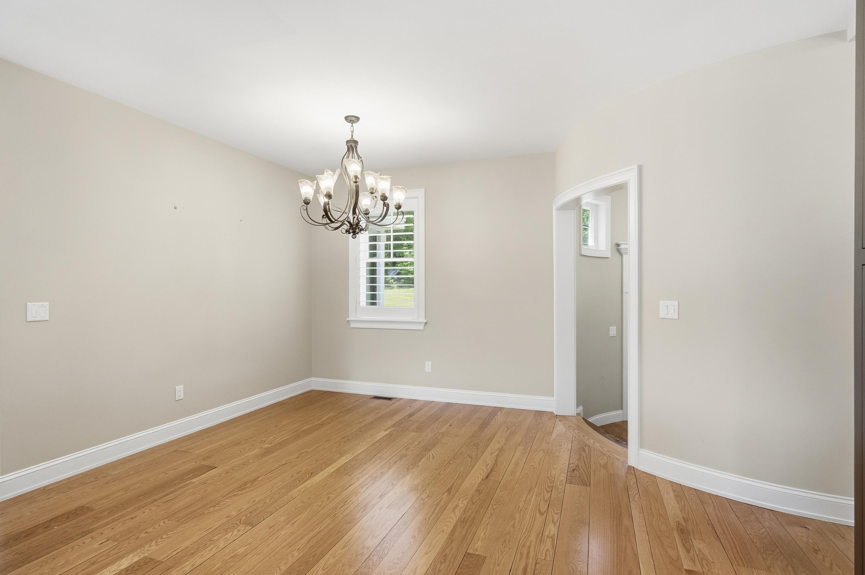 4 South Grater Road Merrimack, NH 03054 - Photo 13 of 60