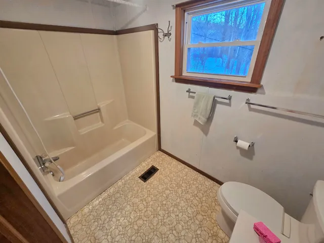 $115,000 | 26 Lynwood Drive, Brattleboro, VT 05301