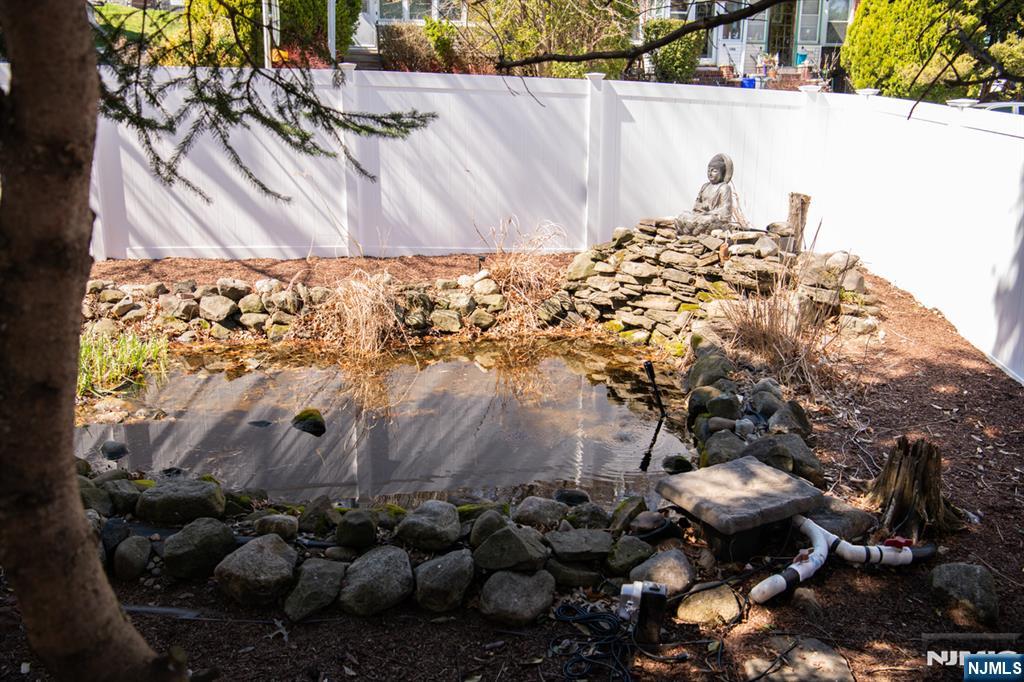46 Garden Place, Unit 2 Edgewater, NJ 07020 - Photo 28 of 30