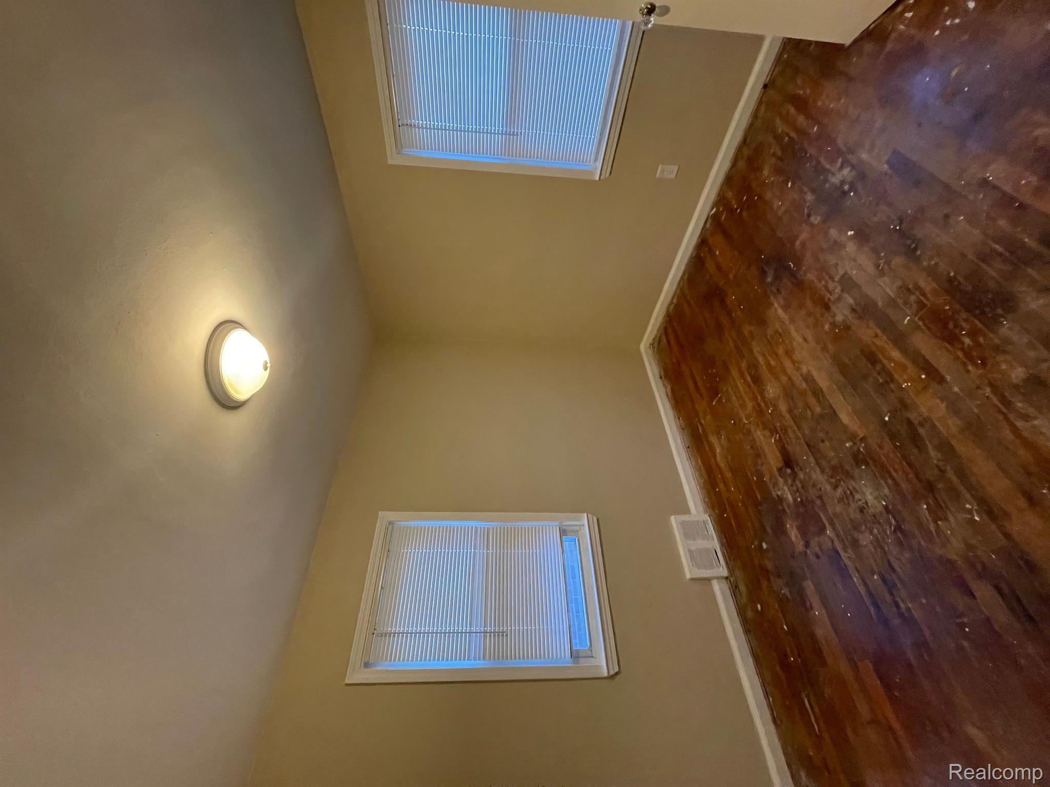 7618 Fielding Street Detroit, MI 48228 - Photo 6 of 18 Gallery Image 6