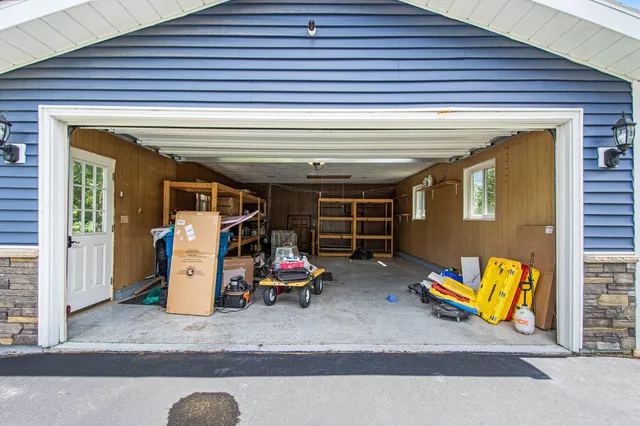 $425,000 | 1520 Lamphere Street, Hillsdale, MI 49242