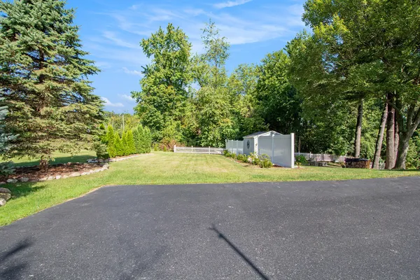 $425,000 | 1520 Lamphere Street, Hillsdale, MI 49242