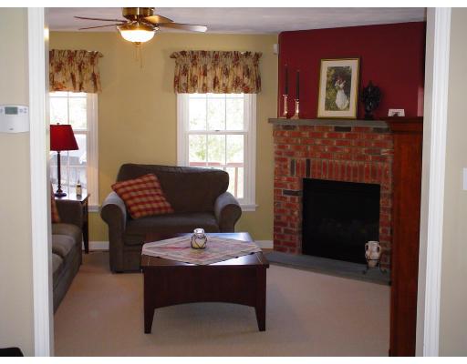 8 Long Hill Road Georgetown, MA 01833 - Photo 5 of 23 Gallery Image 5