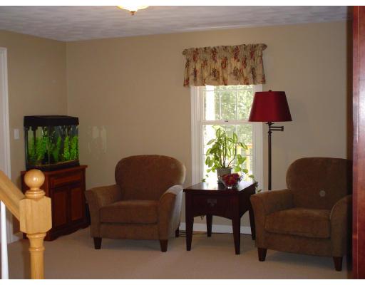 8 Long Hill Road Georgetown, MA 01833 - Photo 10 of 23 Gallery Image 10