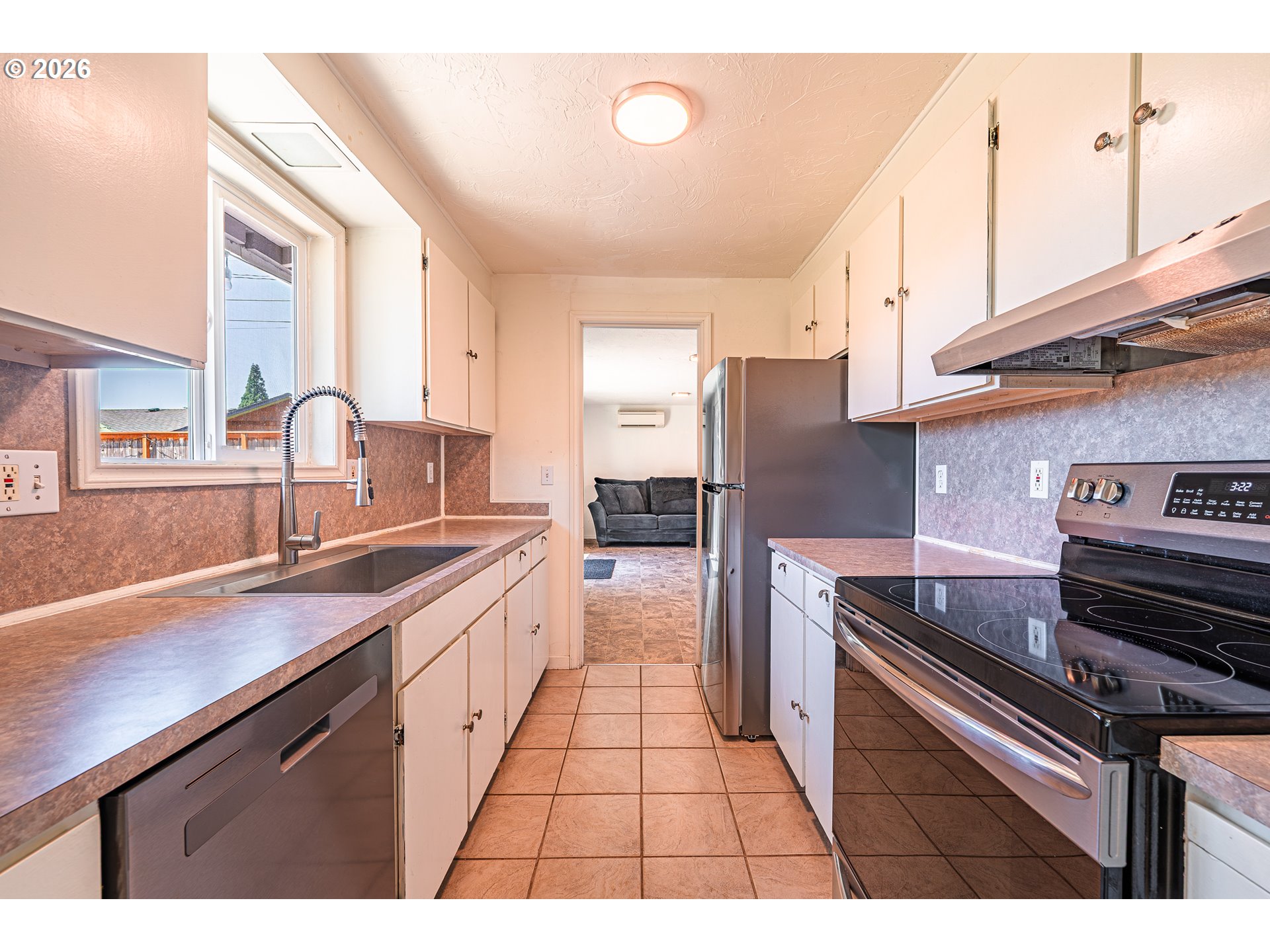 2410 Gilham Road Eugene, OR 97408 - Photo 18 of 27