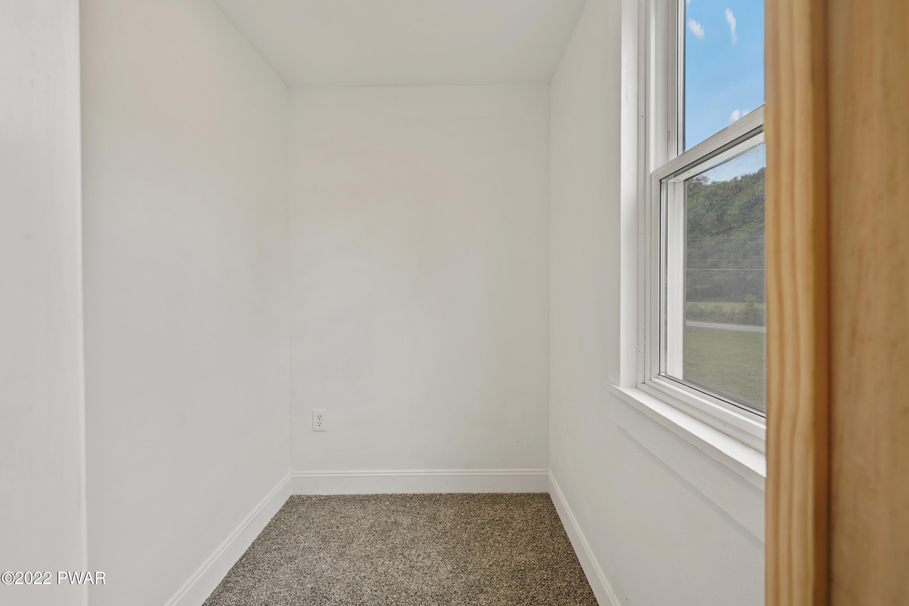 150 Sawmill Road Greentown, PA 18426 - Photo 29 of 40 DSC07915