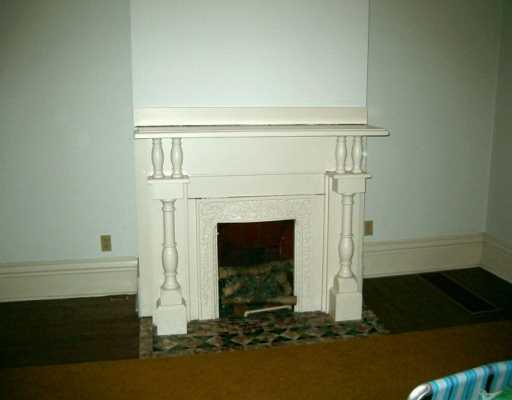 1011 Lake Street McKees Rocks, PA 15136 - Photo 2 of 8 Living Room.
