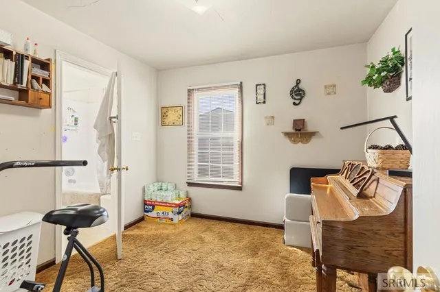 $500,000 | 713 Highway 39, Blackfoot, ID 83221