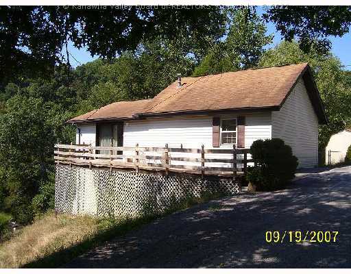 131 Oakvale Road Charleston, WV 25314 - Photo 1 of 1 Exterior Front.
