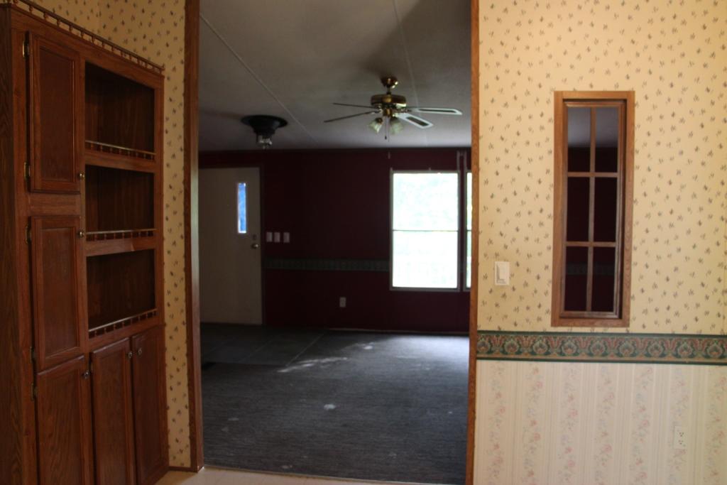 77 Robert Smith Road Crossville, TN 38572 - Photo 11 of 13 September 26 2014 014