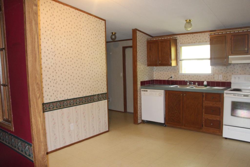 77 Robert Smith Road Crossville, TN 38572 - Photo 13 of 13 September 26 2014 016