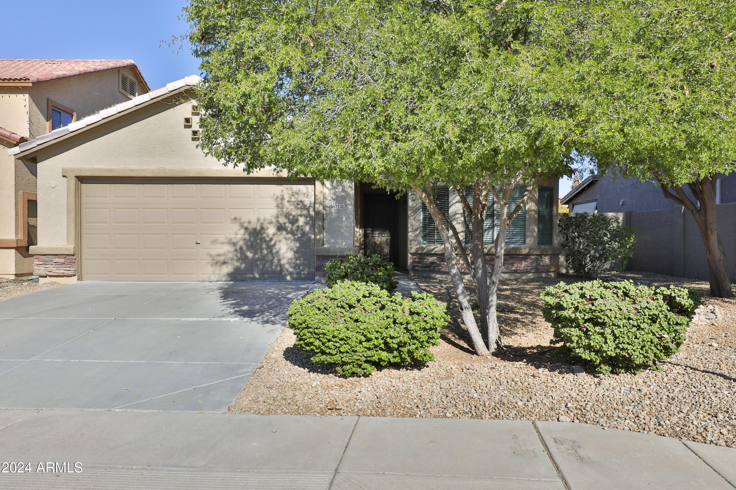 2332 West Roy Rogers Road Phoenix, AZ 85085 - Photo 2 of 25 2-IMG_0008