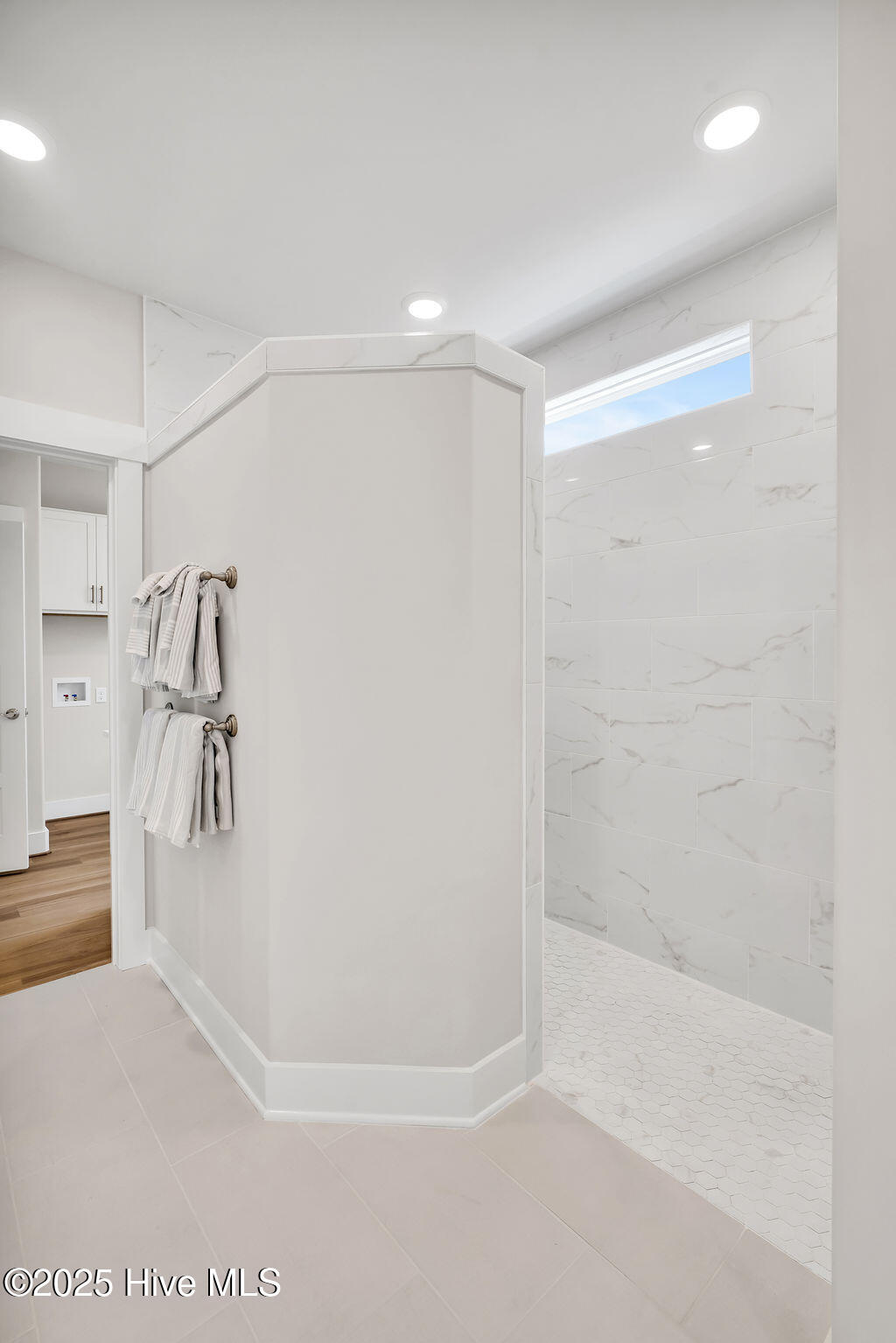 3791BayColonyRoadNortheast-73