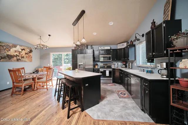 $749,000 | 34517 North Hayden Drive, Spirit Lake, ID 83869