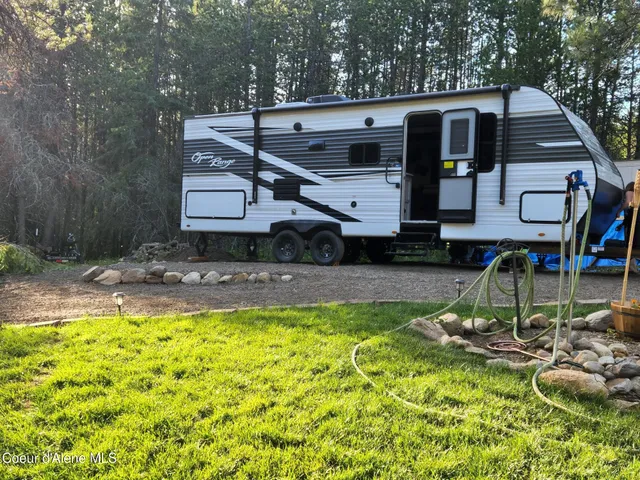 $749,000 | 34517 North Hayden Drive, Spirit Lake, ID 83869