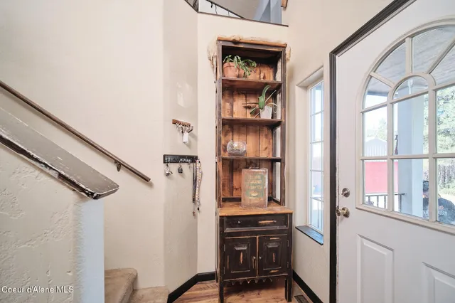 $749,000 | 34517 North Hayden Drive, Spirit Lake, ID 83869