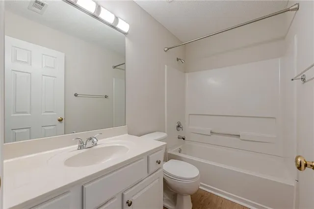 an empty room with a empty space and window